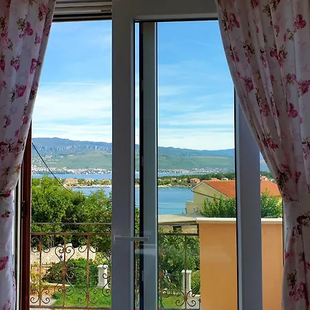 Rebeka By Interhome Apartment Šilo