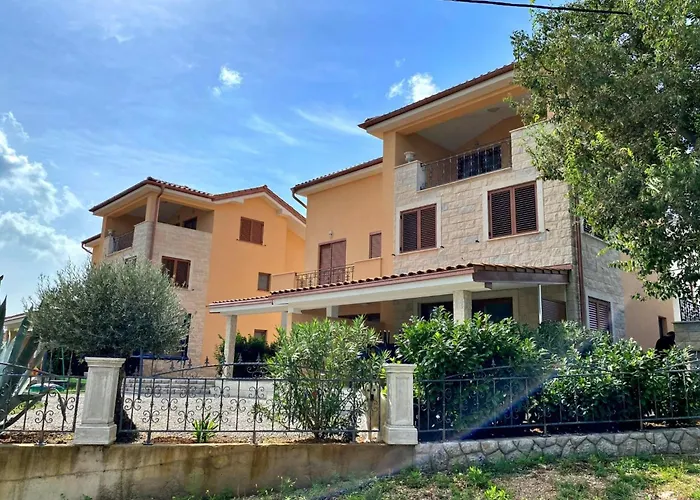 Apartmán Rebeka By Interhome Šilo